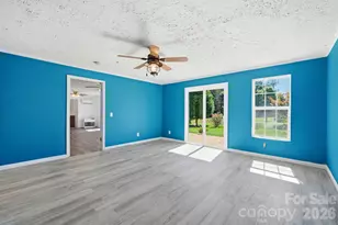 547 Pea Ridge St, Morganton, NC 28655 - Photo 17