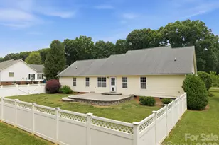 210 Jane Sowers Rd, Statesville, NC 28625 - Photo 31