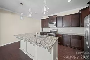 447 Tayberry Ln, Fort Mill, SC 29715 - Photo 7