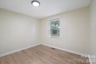 304 S Derby Ave, Newton, NC 28658 - Photo 27