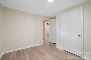 304 S Derby Ave, Newton, NC 28658 - Photo 25