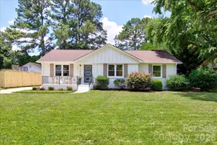 1924 Bentley Pl, Charlotte, NC 28205 - Photo 1