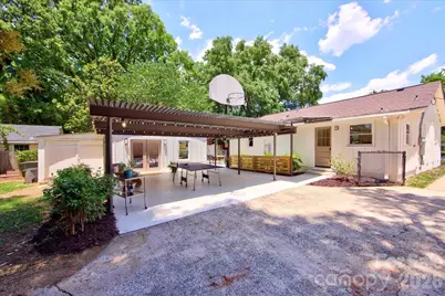 1924 Bentley Place, Charlotte, NC 28205 - Photo 31