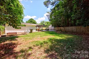 1924 Bentley Pl, Charlotte, NC 28205 - Photo 47
