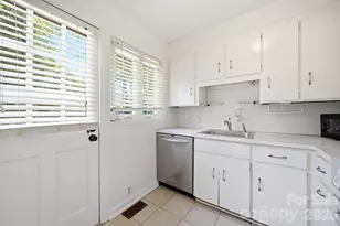 1833 Jameston Dr, Charlotte, NC 28209 - Photo 11