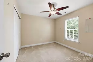 6207 Blue Ash Ln, Charlotte, NC 28215 - Photo 37