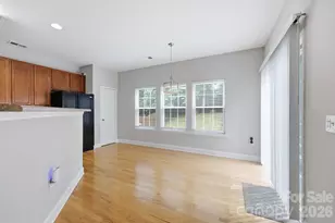 6207 Blue Ash Ln, Charlotte, NC 28215 - Photo 19