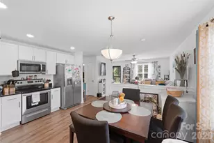 726 Parker St, Albemarle, NC 28001 - Photo 9