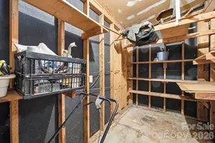 8801 Holiday Dr, Charlotte, NC 28215 - Photo 25