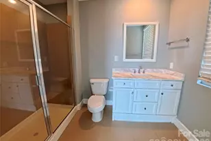 333 W Trade St, Charlotte, NC 28202 - Photo 11