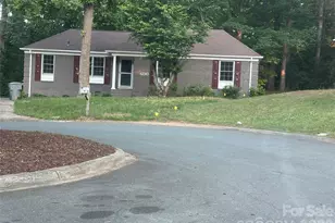 6230 Cross Creek Ln, Charlotte, NC 28212 - Photo 1