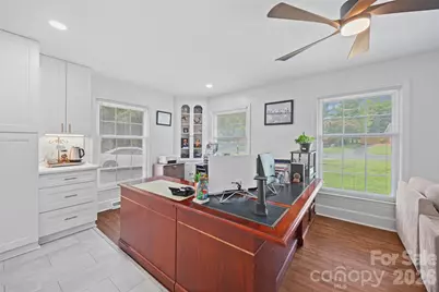 5731 Brookhaven Road, Charlotte, NC 28210 - Photo 9