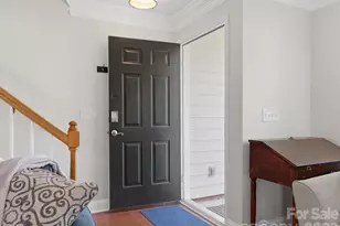 7313 Mapleridge Dr, Charlotte, NC 28210 - Photo 3