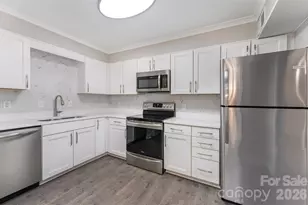 7026 Quail Hill Rd, Charlotte, NC 28210 - Photo 9