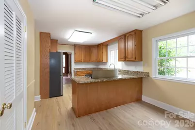 5511 Robinhood Road, Charlotte, NC 28211 - Photo 11