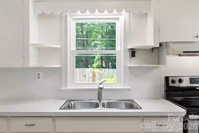 803 N Weldon Street, Gastonia, NC 28052 - Photo 9