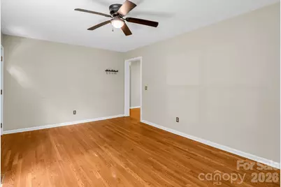 30 Lake Forest Lane, Hendersonville, NC 28739 - Photo 9