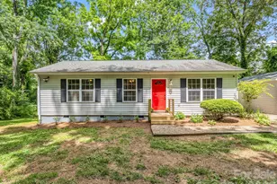30 Lake Forest Ln, Hendersonville, NC 28739 - Photo 3