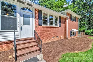 907 W Blue Ridge Rd, East Flat Rock, NC 28726 - Photo 7