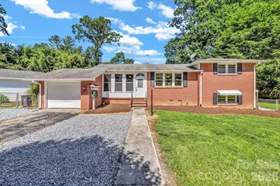 907 W Blue Ridge Road, East Flat Rock, NC 28726 - Photo 1