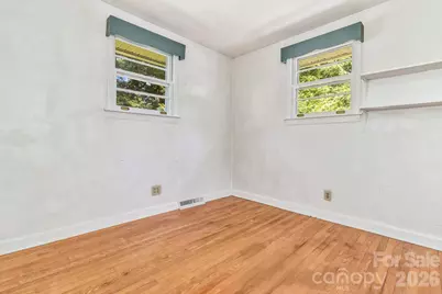 907 W Blue Ridge Road, East Flat Rock, NC 28726 - Photo 33