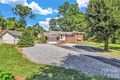 907 W Blue Ridge Road, East Flat Rock, NC 28726 - Photo 3