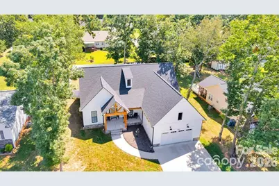 2754 Emperor Street, Claremont, NC 28610 - Photo 3