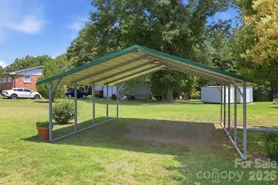 144 E Park Road, Ellenboro, NC 28040 - Photo 5