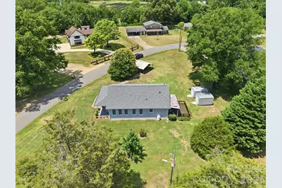 144 E Park Road, Ellenboro, NC 28040 - Photo 19