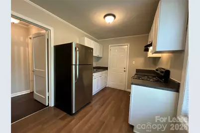 6013 Carver Boulevard #B, Charlotte, NC 28269 - Photo 11