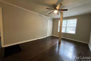 6013 Carver Blvd, Charlotte, NC 28269 - Photo 5