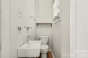 2000 Russell Ave, Charlotte, NC 28216 - Photo 13