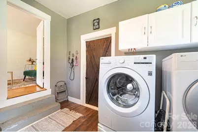 1240 12th Street Place NW, Hickory, NC 28601 - Photo 33