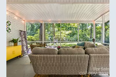 106 Skyway Drive, Hendersonville, NC 28739 - Photo 19