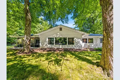 106 Skyway Drive, Hendersonville, NC 28739 - Photo 3