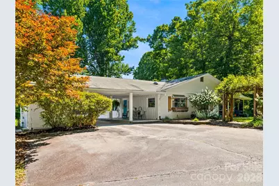 106 Skyway Drive, Hendersonville, NC 28739 - Photo 7