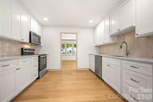 286 N Main St, Mooresboro, NC 28114 - Photo 11