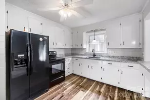 221 Eden Cir, Pineville, NC 28134 - Photo 9