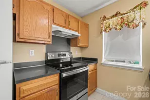 9132 Charminster Ct, Charlotte, NC 28269 - Photo 11