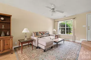 9132 Charminster Ct, Charlotte, NC 28269 - Photo 7