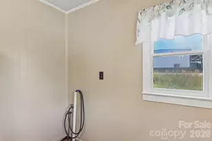 414 Skyline Dr, Canton, NC 28716 - Photo 37