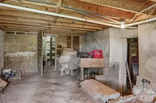 414 Skyline Dr, Canton, NC 28716 - Photo 35