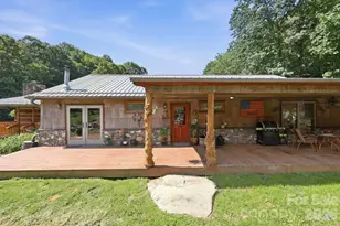 1005 Smith Creek Rd, Mars Hill, NC 28754 - Photo 3