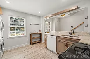 4605 Hedgemore Dr, Charlotte, NC 28209 - Photo 13