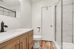 4605 Hedgemore Dr, Charlotte, NC 28209 - Photo 11