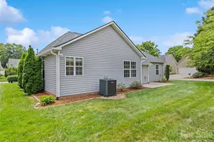 2 Thornwood Ct, Arden, NC 28704 - Photo 5