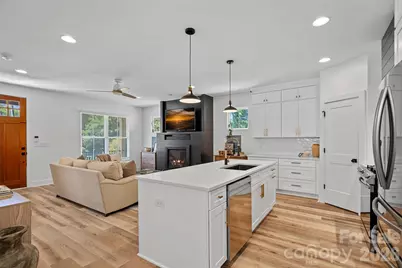 1642 Longfellow Street, Charlotte, NC 28205 - Photo 9