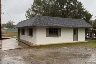 1295 N Main Ave, Newton, NC 28658 - Photo 1