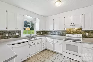 738 McDaniel Rd, Kings Mountain, NC 28086 - Photo 11