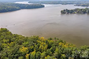 907 Osprey Blf Ct, Belmont, NC 29710 - Photo 1